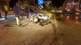 Sivas'ta Kafa Kafaya Çarpışma: 2 Yaralı