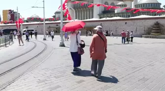 İstanbul'da Sıcak Hava Etkili Oldu