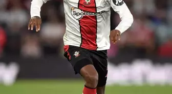 West Ham United, Beşiktaş'ın İlgilendiği Kyle Walker-Peters'ı Kadrosuna Kattı