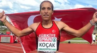 Bakan Bak, Avrupa 23 Yaş Altı Atletizm Şampiyonası'nda Altın Madalya Kazanan Sporcuları Tebrik Etti