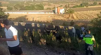 Balıkesir'de Yolcu Otobüsü Devrildi: 27 Yaralı