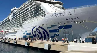 Bodrum'a gelen Aroya yolcu gemisi 2 bin 241 yolcu taşıdı