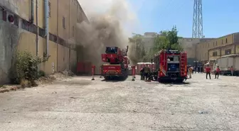 Esenyurt'taki Kazan İmalathanesinde Yangın: 1 Kişi Dumandan Etkilendi
