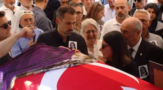 Eski CHP Milletvekili Prof. Dr. Lale Karabıyık Son Yolculuğuna Uğurlandı