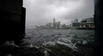 Wipha Tayfunu Hong Kong'dan Çin'e İlerliyor