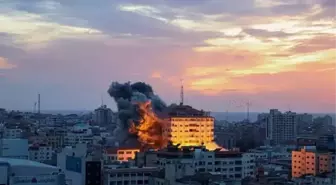 İsrail Ordusundan Yemen'deki Husilere Saldırı