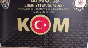 Sakarya'da Sahte Para ve Silah Kaçakçılığı Operasyonu: 2 Şüpheli Gözaltında