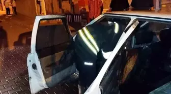 Bingöl'ün Genç İlçesinde Park Halindeki Araç Yangın Çıkardı