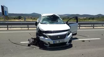 Edirne'de Radar Uygulamasına Çarpan Araçta 2 Yaralı