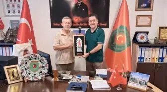 Hasan Fehmi Kinay, Şehit Aileleri Derneği'ni Ziyaret Etti