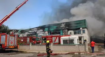 Kayseri'de Mobilya Fabrikasında Yangın Çıktı