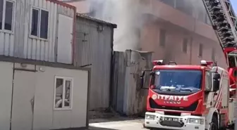 Gebze'de Kereste Fabrikasında Yangın Çıktı