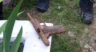 Samsun'da Mezarlıkta Gömülü Tabanca Bulundu