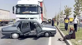 Aksaray'da Tır ile Taksi Çarpıştı: 3 Yaralı