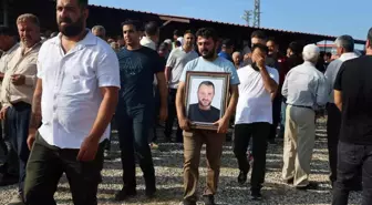 Alkan Ergin'in Cenazesi Defnedildi: Trafik Kazasının Ardından Çıkan Kavga Can Aldı