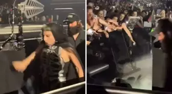 Ünlü şarkıcı sahnede yaşadığı kazayla yürekleri ağızlara getirdi