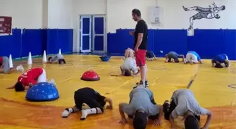 Muş'ta Yaz Spor Okulları ile Güreş Antrenmanları Büyük İlgi Görüyor