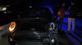 Batman'da Pikap ile Otomobil Kafa Kafaya Çarpıştı