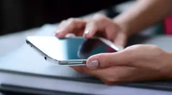 İngiltere'de telefon şebekeleri çöktü! Arama yapılamıyor