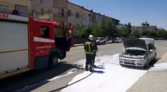 Karaman'da Park Halindeki Otomobilde Yangın Çıktı