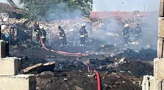 Konya'da İş Yerinde Yangın Çıktı