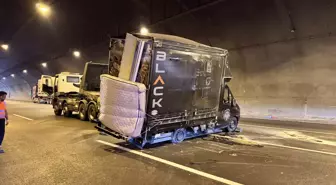 Kuzey Marmara Otoyolu'nda Kamyonet Devrildi: 3 Şerit Trafiğe Kapandı