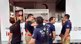 Türk Kızılay Yangın Ekiplerine ve Vatandaşlara Destek Sağladı