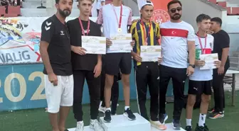 Bayburtlu Öğrenci Muhammet Ali Saka, Fırlatma Topu Branşında Türkiye İkincisi Oldu