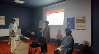 Muş'ta Muhtarlara Aile İçi Şiddet ve Erken Yaşta Evlilik Semineri