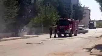 Adıyaman'da Aşırı Sıcaklar Elektrik Direğini Yaktı