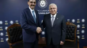 Bakan Güler ve Kalın, IDEF 2025 Fuarı'nda Buluştu