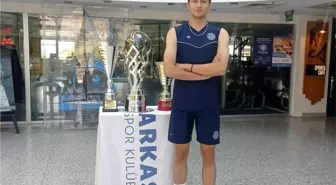 Kayseri Elit Voleybol Kulübü'nden İzmir Arkas Spor'a Transfer