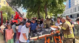 Ümraniye'de Çatı Yangını Paniğe Neden Oldu
