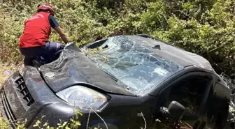 Balıkesir'de Otomobil ve Motosiklet Çarpıştı: 1 Ölü, 2 Yaralı