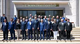 Bakan Bayraktar Kırklareli'nde Ziyaretlerde Bulundu
