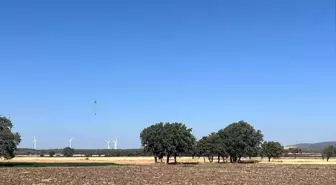 Çanakkale'de Tarım Arazisinde Yangın Kontrol Altına Alındı