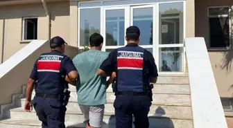 Kuşadası'nda Kaçak Göçmen Yüzerek Yunanistan'a Geçmeye Çalıştı