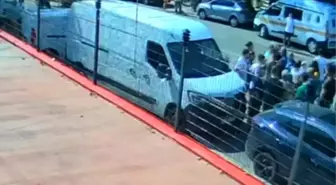 Kocaeli'de Kadın Muhabire Linç Girişimi: Güvenlik Kamerası Görüntüleri Ortaya Çıktı