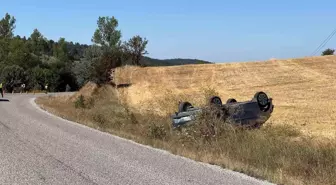 Kastamonu'da Kontrolden Çıkan Otomobil Şarampole Takla Attı: 3 Yaralı