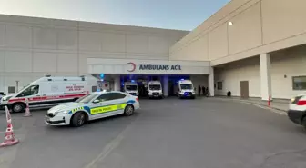 Kamyon ve Otomobilin Çarpıştığı Kazada İki Polis Yaralandı