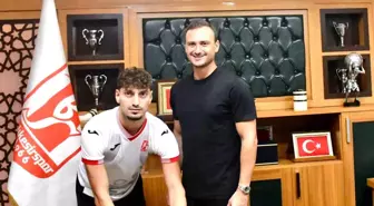 Balıkesirspor, Karaman FK'dan Stoper Mehmet Bağcı'yı Transfer Etti