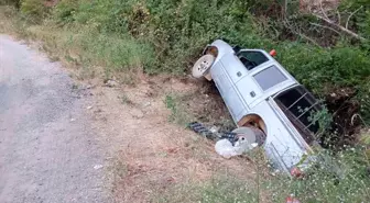 Antalya'da Orman Yangınında Görevli Araç Devrildi, İki Görevli Yaralanmadı