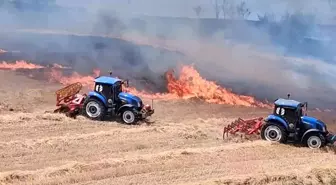 Çanakkale'de Tarım Arazisinde Yangın Çıktı