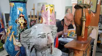 Çocukken ailesine destek olmak için başladı, ressam oldu