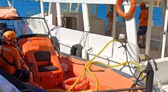 Fethiye Limanı'nda Tekne Su Aldı, Kıyı Emniyeti Müdahale Etti