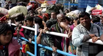 Hindistan'da izdiham: 6 ölü, 25 yaralı