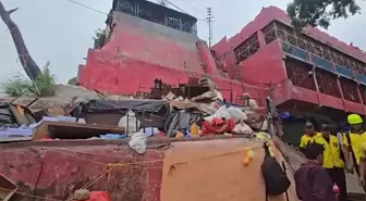 Hindistan'da Tapınakta İzdiham: 6 Ölü, 29 Yaralı