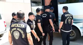 Antalya’da Eş Zamanlı Operasyon: 92 Kişi Yakalandı