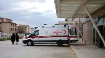 Erzincan'da Balkondan Düşen Kadın Ağır Yaralandı