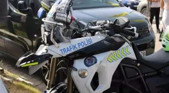 Aydın'da Trafik Kazası: Motosiklet ile Otomobil Çarpıştı